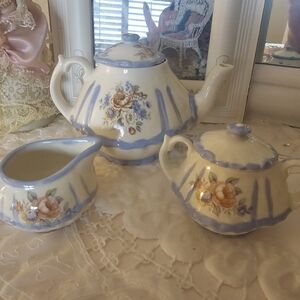Gorgeous "one of a kind" Vintage Handmade Minature Ceramic Tea Set - New
